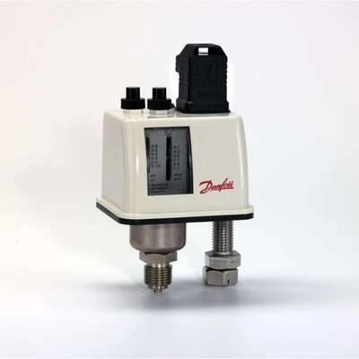 DANFOSS 017B0002 — Реле давления BCP, диапазон настройки уставки 0,1-1,1 бар, дифференциал 0,15-0,6 бар, присоединение G 1/2 017B0002