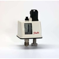 DANFOSS 017B0054 — Реле давления BCP, диапазон настройки уставки 10-40 бар, дифференциал 2,3 бар, присоединение G 1/2 017B0054