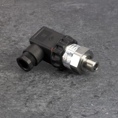 DANFOSS 078G5008 — Преобразователь (датчик) давления DST P40I, 0-10 бар, выходной сигнал 4-20 мА, присоединение по давлению G1/2, IP 65 078G5008 DANFOSS 078G5008 — Преобразователь (датчик) давления DST P40I, 0-10 бар, выходной сигнал 4-20 мА, присоединение по давлению G1/2, IP 65 078G5008
