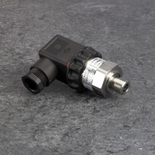 DANFOSS  078G5008 — Преобразователь (датчик) давления DST P40I, 0-10 бар, выходной сигнал 4-20 мА, присоединение по давлению G1/2, IP 65 
