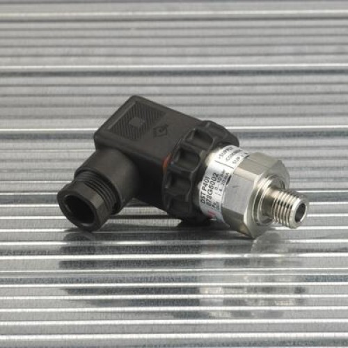 DANFOSS  078G5011 — Преобразователь (датчик) давления DST P40I, 0-100 бар, выходной сигнал 4-20 мА, присоединение по давлению G1/2, IP 65 